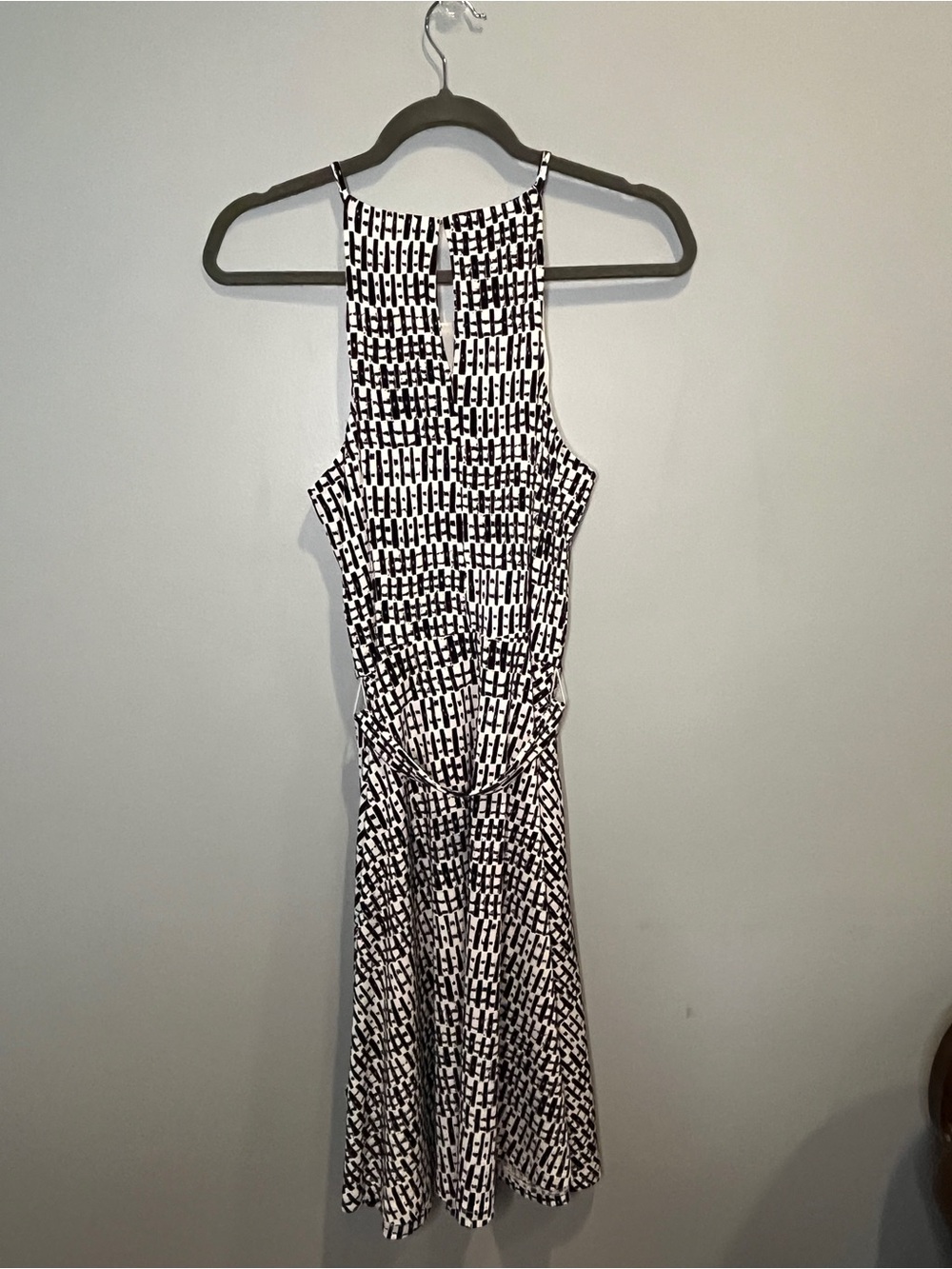 NWT Ann Taylor Black and White Geometric Midi Dress - Picture 5 of 5